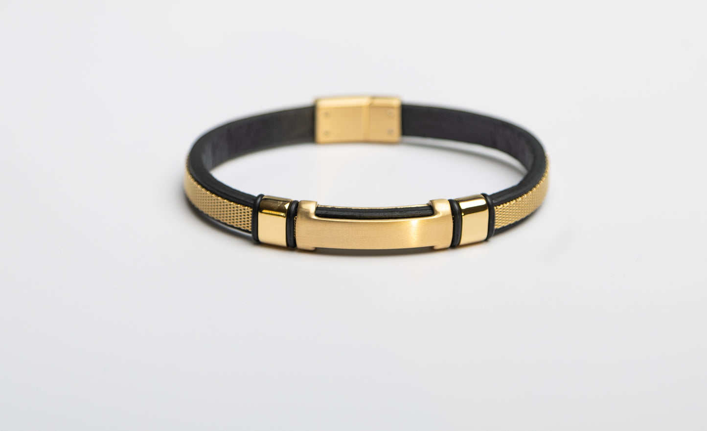 Men’s Luxury ID Bracelet Collection – Gold, Silver & Leather Options